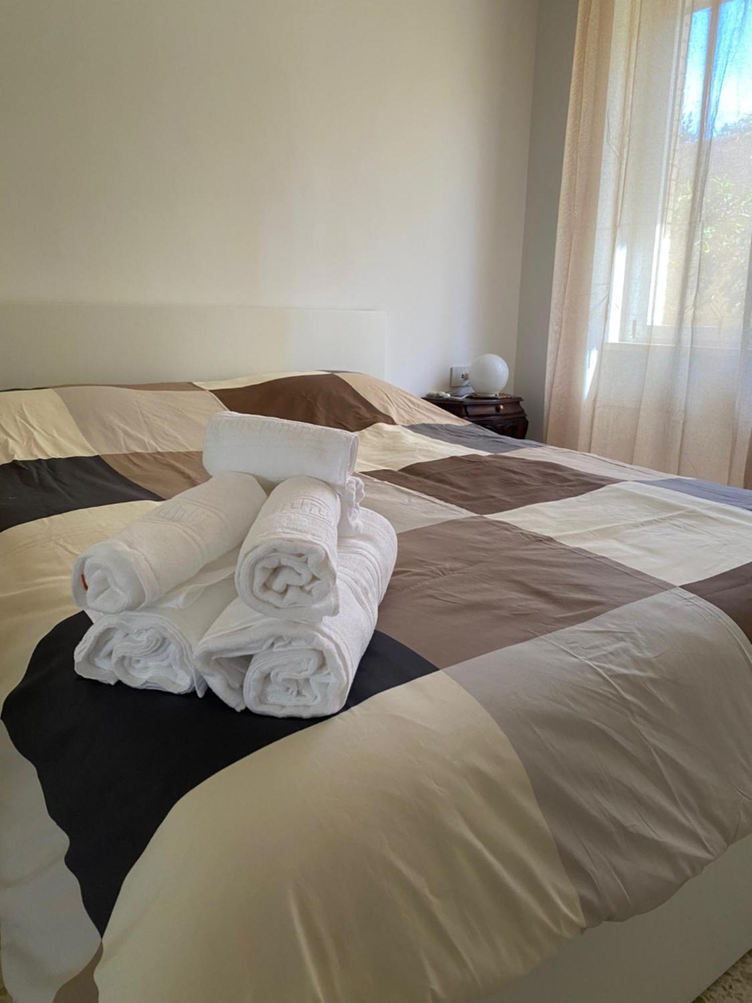 B&B Poseidon Fiumicino Esterno foto